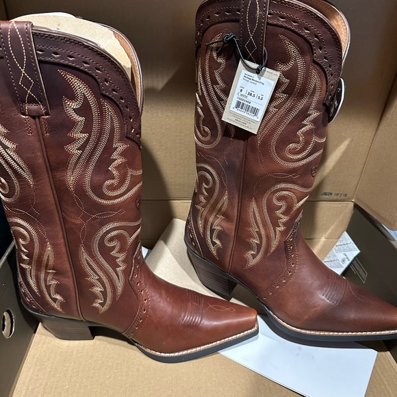 Women ARIAT boots! Size8 wide brand new! - Picture 3 of 3